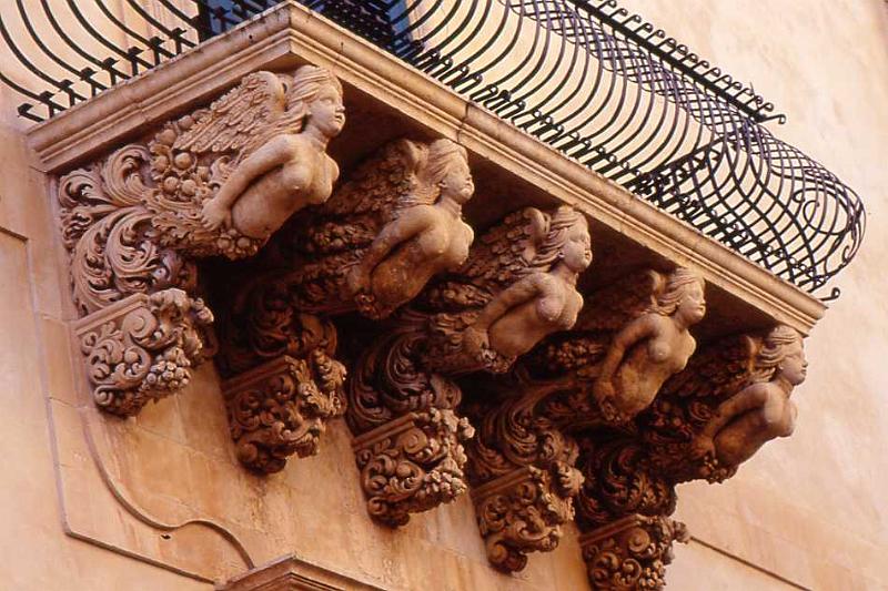 84-Noto,22 aprile 2000.jpg